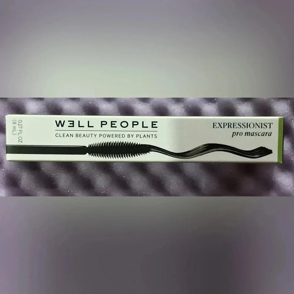 Well People Expressionist Pro Mascara PRO BLACK - New has Never Been Opened